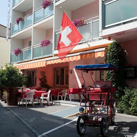 Hotel Dischma - Free Bus And Train Ticket 3*
