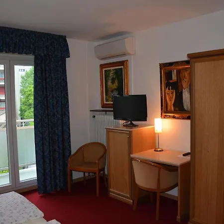 Hotel Dischma - Free Bus And Train Ticket 3*