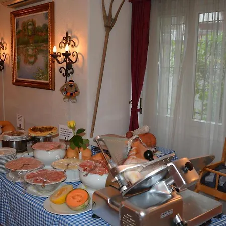 Hotel Dischma - Free Bus And Train Ticket Paradiso