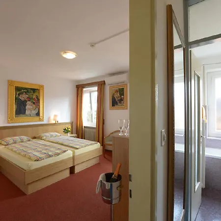 Hotel Dischma - Free Bus And Train Ticket